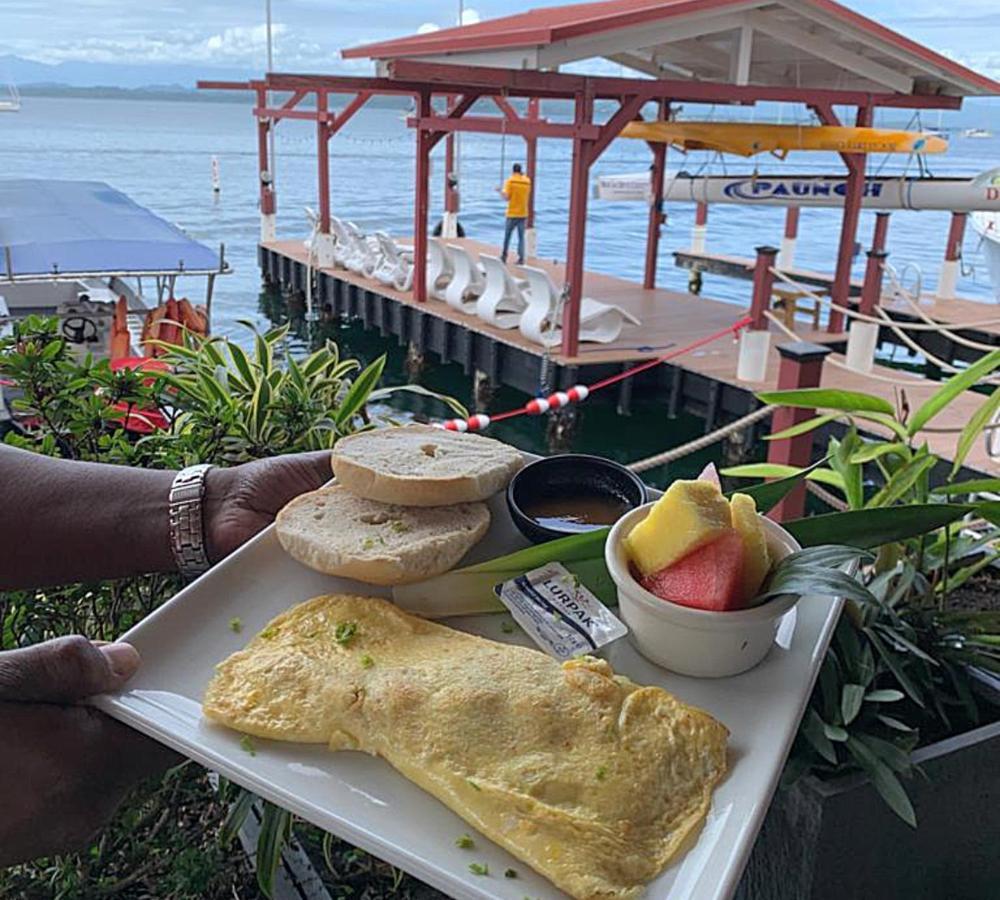 Divers Paradise Boutique Hotel โบกัสทาวน์ ภายนอก รูปภาพ